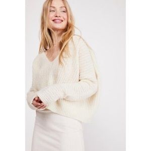 Free People Moonbeam Alpaca V-Neck Crop Sweater In Ivory size Medium